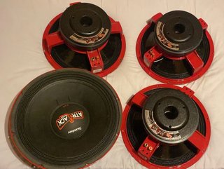 Subwoofers Bomber 15 Negro/Rojo ,por unidad