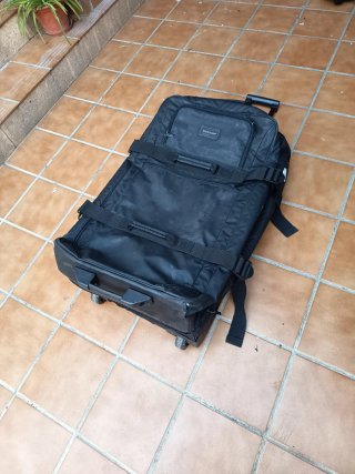 Raquetero y Maleta Dunlop