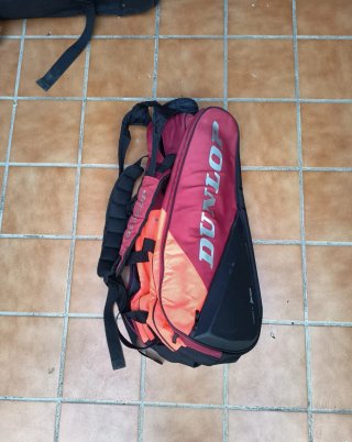 Raquetero y Maleta Dunlop