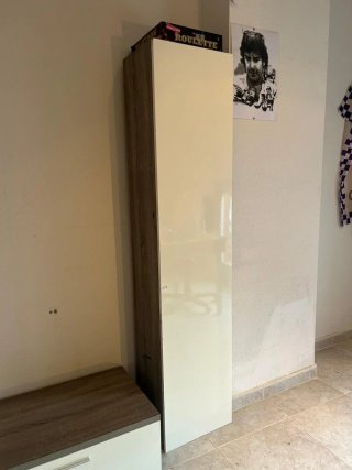 Mueble de salón madera y blanco