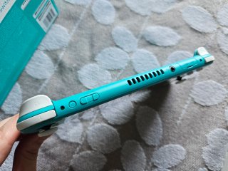 Nintendo Switch Lite +  128GB