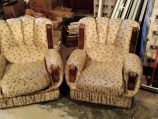 2 Poltrone Classiche in Legno e Tessuto