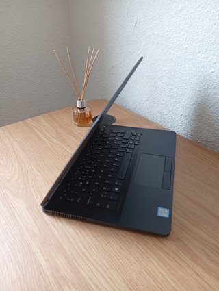 Portátil Dell i5 Negro