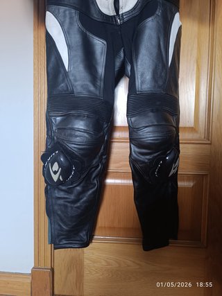 Traje de moto de cuero (hombre)