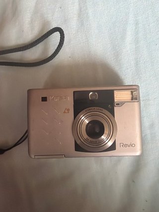 Konica Revio Z2 APS Cámara Digital