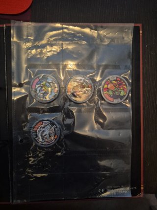 Álbum Yokai watch con medallas