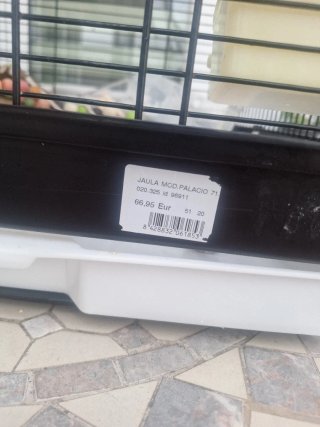 Jaula para pájaros negra
