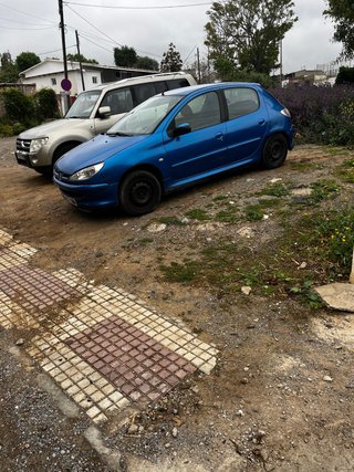 Peugeot 206 2004