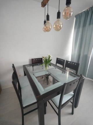 Mesa Comedor Cristal y 6 Sillas Madera Oscura