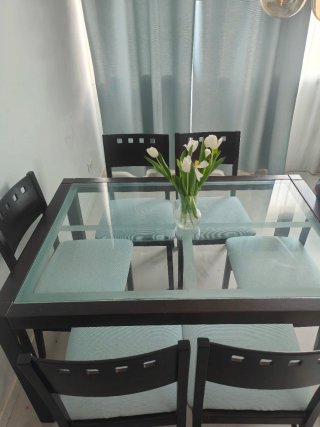 Mesa Comedor Cristal y 6 Sillas Madera Oscura