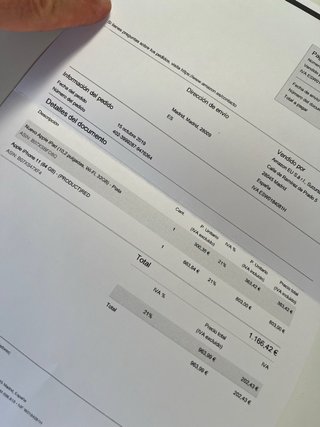 iPad 6ª Gen y AirPods 2ª Gen Blancos
