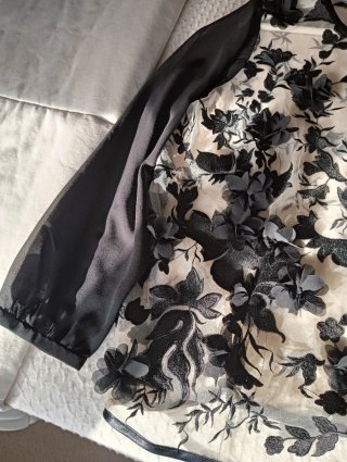 Blusa Festa Flores Pretas