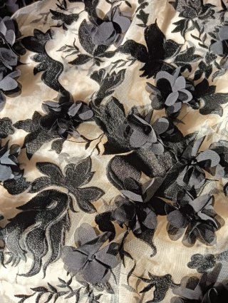 Blusa Festa Flores Pretas