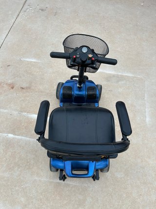 Scooter eléctrica 4 Ruedas