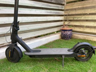 Patinete Eléctrico Xiaomi Essential