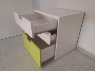 Comodino per bambini con 3 cassetti