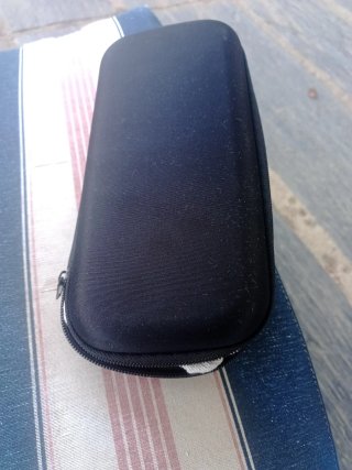 Kit seguridad: chaleco, baliza y guantes