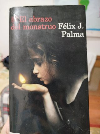 Libro,El abrazo del monstruo.