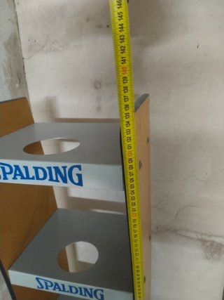 Estantería Spalding para balones