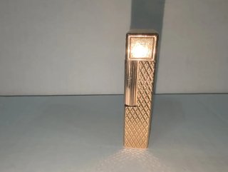 Mechero Dupont antiguo chapado en oro