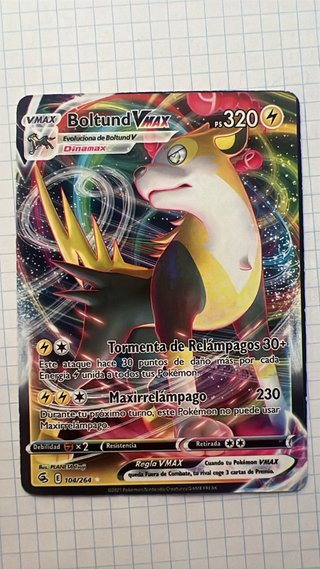 Carta Pokémon Boltund VMAX 104/264