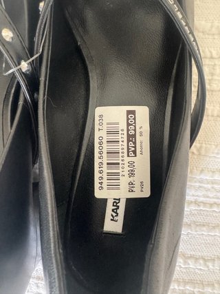Zapatos Karl Lagerfeld Negros con Tachuelas