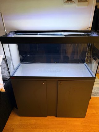 Acuario Eheim 180L