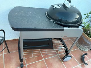 Barbacoa Weber Negra y Gris