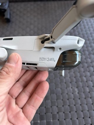 Dron DJI Mini