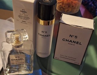 Frascos vacíos Chanel N°5 (Perfume y Caja)