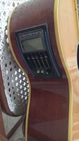 Guitarra Electroacústica Rochester