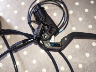 Freno hidráulico Magura MT4 con interruptor nuevo