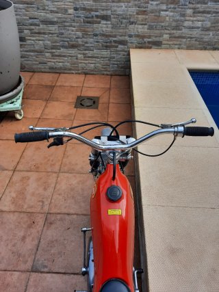 Montesa Cota 25cc Trial Roja.de marchas.