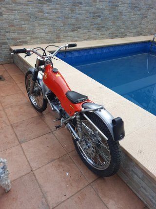 Montesa Cota 25cc Trial Roja.de marchas.