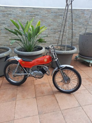 Montesa Cota 25cc Trial Roja.de marchas.