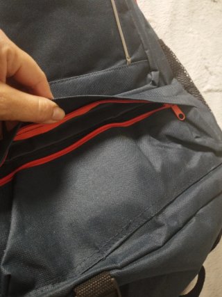 Mochila grande azul y naranja