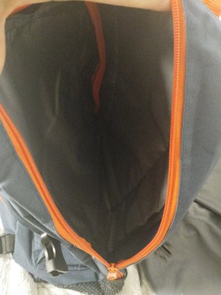 Mochila grande azul y naranja