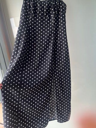 Vestido negro lunares blanco