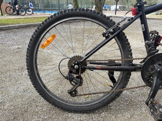 2 Bicicletas: 1 de niño 24 y 1 mujer