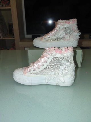 Zapatillas Comunión Hechas a Mano ,tipo converse