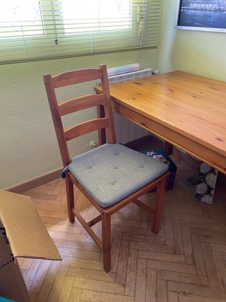 Mesa de comedor y silla IKEA