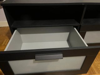 Mueble TV negro con cristal