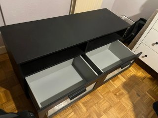 Mueble TV negro con cristal