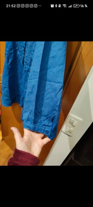 Camiseta manga larga azul
