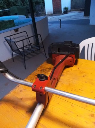 Desbrozadora Jonsered RS 51