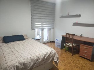 Alquilo habitación en León a 5 min de la catedral