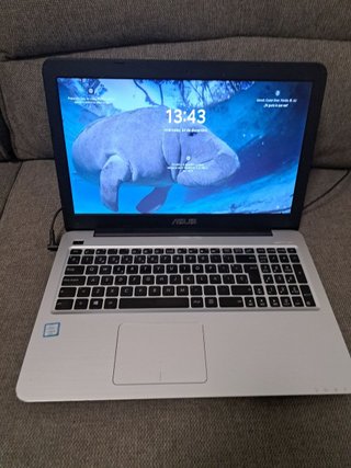 Asus X556UA i5-6200U 8GB RAM SSD 500GB