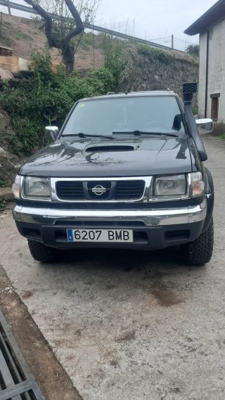 Nissan Navara 2001