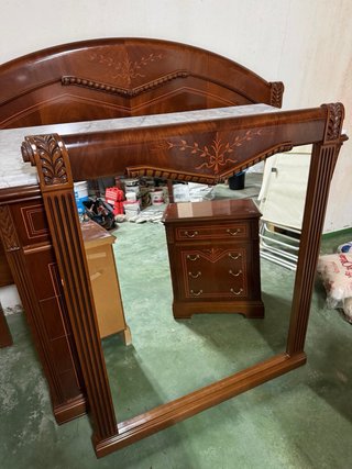 Dormitorio completo madera y mármol