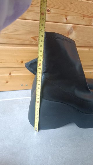 Botas negras plataforma estilo Bratz